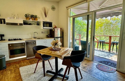 Cowes Villa | Couple's Spa Retreat Resort Villa with complimentary champagne upon arrival