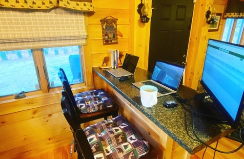 Intervale House | Couples Getaway Log Cabin in the White Mountains