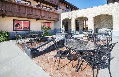 Zermatt Villa | Couples Getaway~Skiing, Hot Spring, Park City Resorts Villa 2029