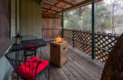 Three Rivers Cabin | Couples romantic cabin