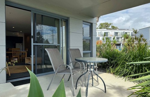 Batehaven Apartment | Couples Spa Retreat at Corrigans Cove