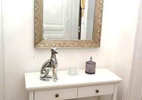 Quartier de Rochechouart Apartment | Cour Condorcet 6 Personnes PARIS