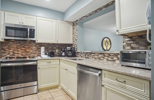 Hilton Head Island Villa | Courtside 115 - Forest Beach 1st Floor Flat- Updated!