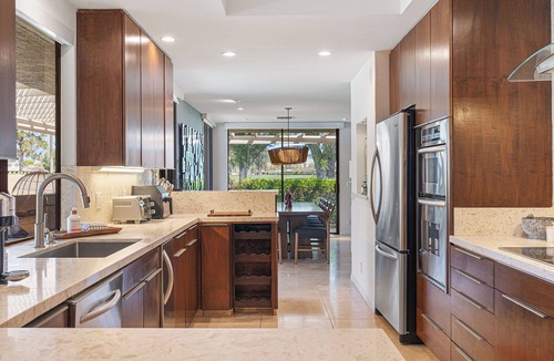 Magnesia Falls Cove House | Courtside Escape Country Club Living