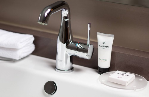 Issy-les-Moulineaux Hotel | Courtyard by Marriott Paris Porte de Versailles