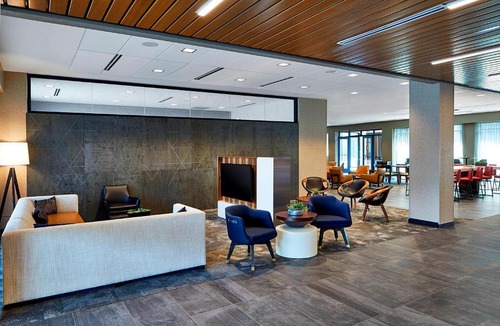St. Louis Park Hotel | Courtyard by Marriott Minneapolis West