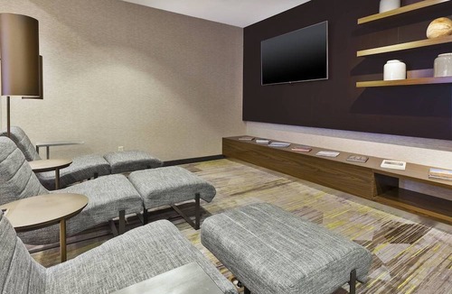 Secaucus Hotel | Courtyard by Marriott Secaucus Meadowlands