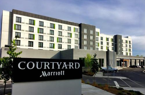 Prince George Hotel | Courtyard by Marriott Prince George