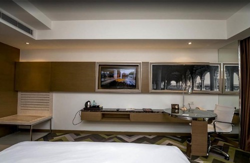 Taj Ganj Hotel | Courtyard by Marriott Agra