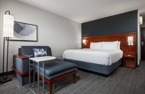 Anchorage Hotel | Courtyard by Marriott Anchorage Airport