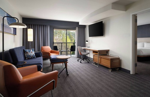 Buford Hotel | Courtyard by Marriott Atlanta Buford Mall of Georgia