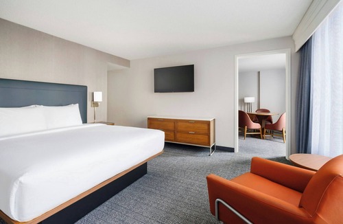 North Buckhead Hotel | Courtyard by Marriott Atlanta Buckhead
