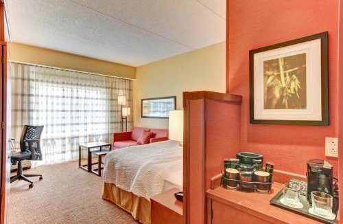 Bridgeport Hotel | Courtyard by Marriott Bridgeport Clarksburg