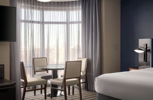 Coolidge Corner South Side Hotel | Courtyard by Marriott Boston Brookline