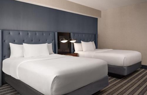 Coolidge Corner South Side Hotel | Courtyard by Marriott Boston Brookline