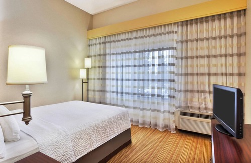 Longmont Hotel | Courtyard by Marriott Boulder Longmont