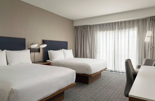 Brunswick Hotel | Courtyard by Marriott Brunswick