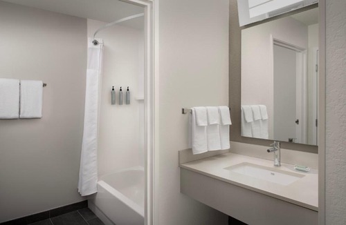 Beavercreek Hotel | Courtyard by Marriott Dayton Beavercreek