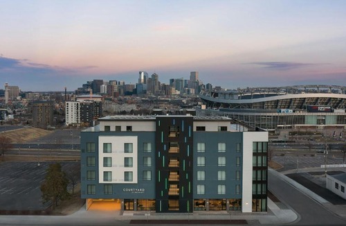 Sun Valley Hotel | Courtyard by Marriott Denver Downtown West