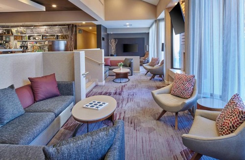Warren Hotel | Courtyard by Marriott Detroit Warren