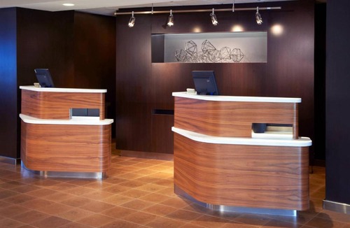 Warren Hotel | Courtyard by Marriott Detroit Warren