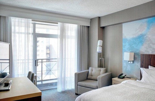 Church and Wellesley Hotel | Courtyard by Marriott Downtown Toronto