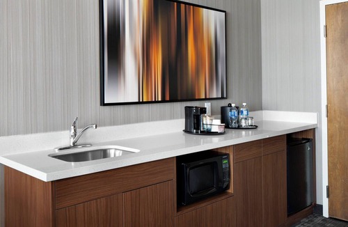 Downtown Edmonton Hotel | Courtyard by Marriott Edmonton Downtown