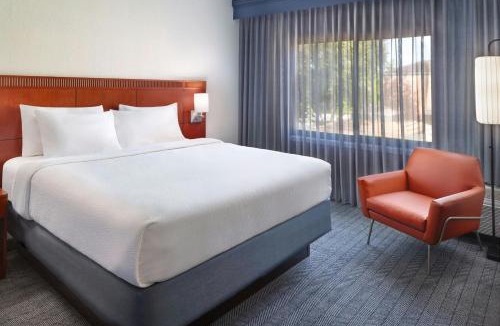 Plantation Hotel | Courtyard by Marriott Fort Lauderdale City of Plantation