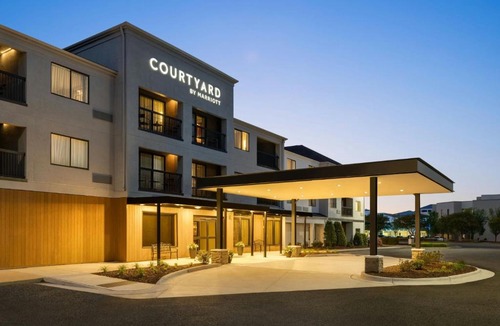Greenville Hotel | Courtyard by Marriott Greenville