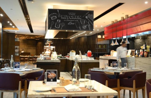 Gurugram Hotel | Courtyard by Marriott Gurugram Downtown