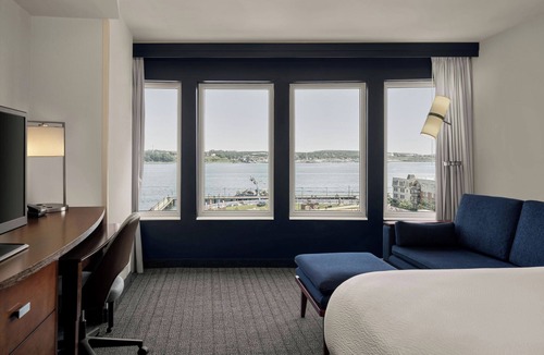 Downtown Halifax Hotel | Courtyard by Marriott Halifax Downtown