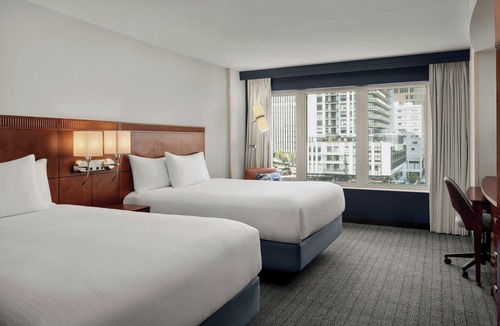 Downtown Halifax Hotel | Courtyard by Marriott Halifax Downtown