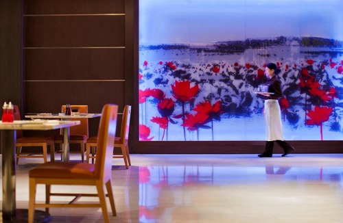 Downtown Hangzhou Hotel | Courtyard by Marriott Hangzhou Wulin at West Lake