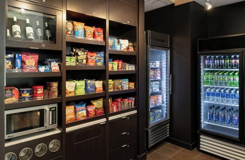 Spring Hotel | Courtyard by Marriott Houston City Place