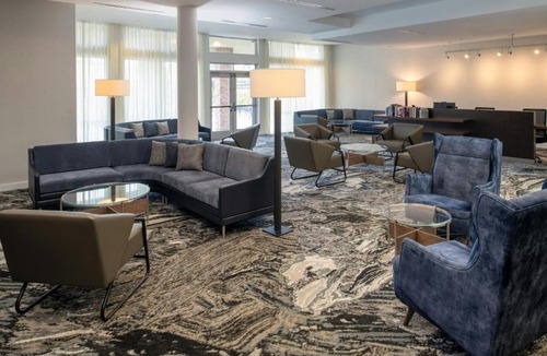 Spring Hotel | Courtyard by Marriott Houston City Place