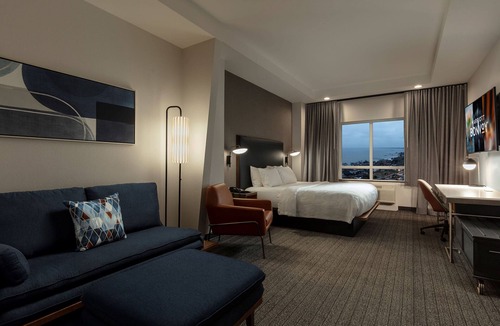 Clear Lake Shores Hotel | Courtyard by Marriott Houston Kemah