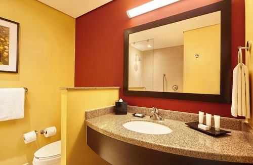 Leon Hotel | Courtyard by Marriott Leon at the Poliforum