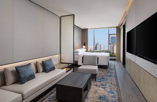 Luolong Hotel | Courtyard by Marriott Luoyang