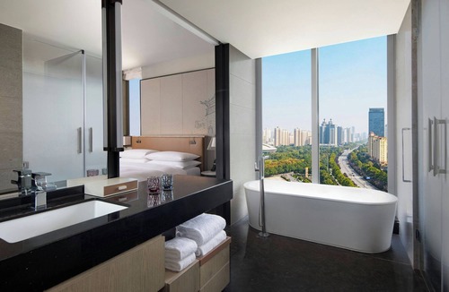 Luolong Hotel | Courtyard by Marriott Luoyang