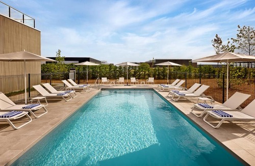 Genas Hotel | Courtyard by Marriott Lyon Eurexpo Stadium