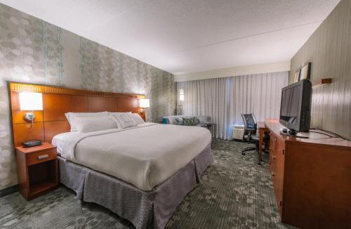 Nashua Hotel | Courtyard by Marriott Nashua