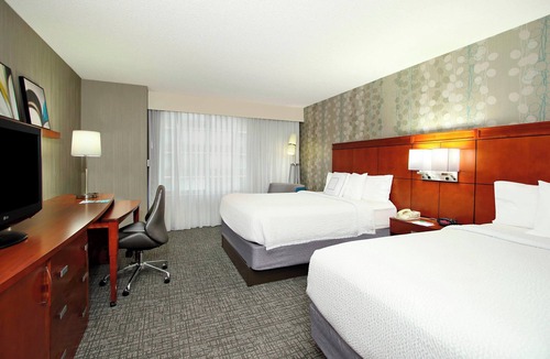 Downtown Oakland Hotel | Courtyard by Marriott Oakland Downtown