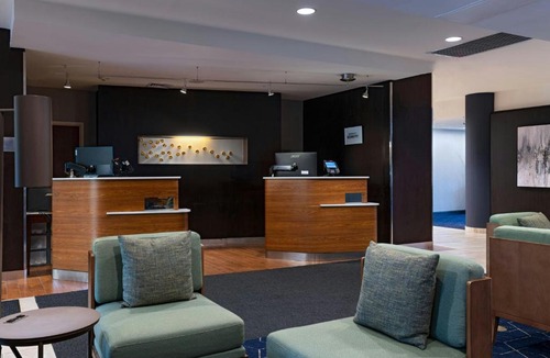 Aksarben - Elmwood Park Hotel | Courtyard by Marriott Omaha Aksarben Village