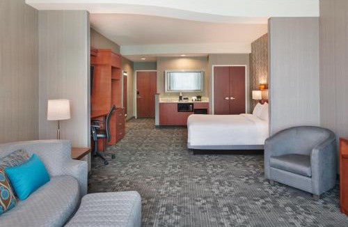 Ottawa Division Hotel | Courtyard by Marriott Ottawa East