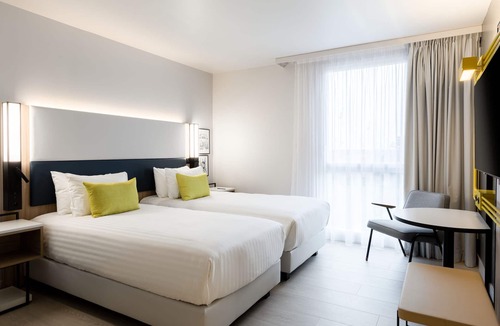 La Source Hotel | Courtyard by Marriott Paris Creteil