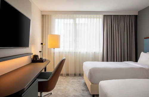 Arcueil Hotel | Courtyard by Marriott Paris Arcueil