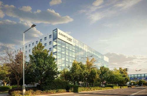 Prague 6 Hotel | Courtyard by Marriott Prague Airport