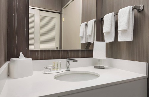 East Roseville Parkway Hotel | Courtyard by Marriott Roseville