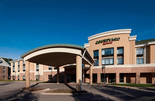 Suffolk Hotel | Courtyard by Marriott Suffolk Chesapeake