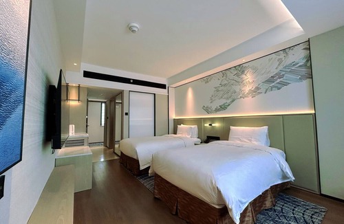 Hong Kou Hotel | Courtyard by Marriott Shanghai Hongkou